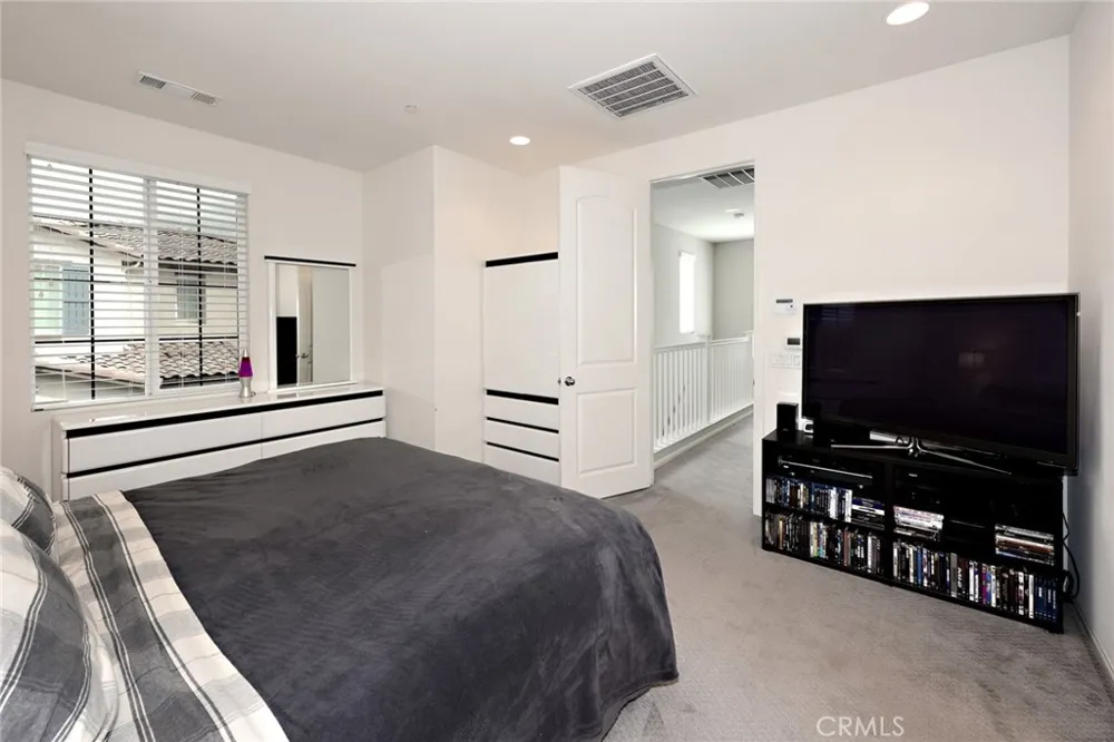 443 Stratus Lane #4 Simi Valley, CA 93065