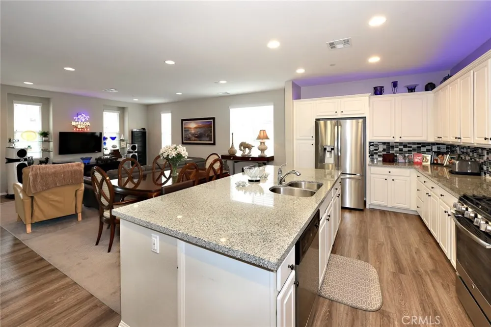 443 Stratus Lane #4 Simi Valley, CA 93065
