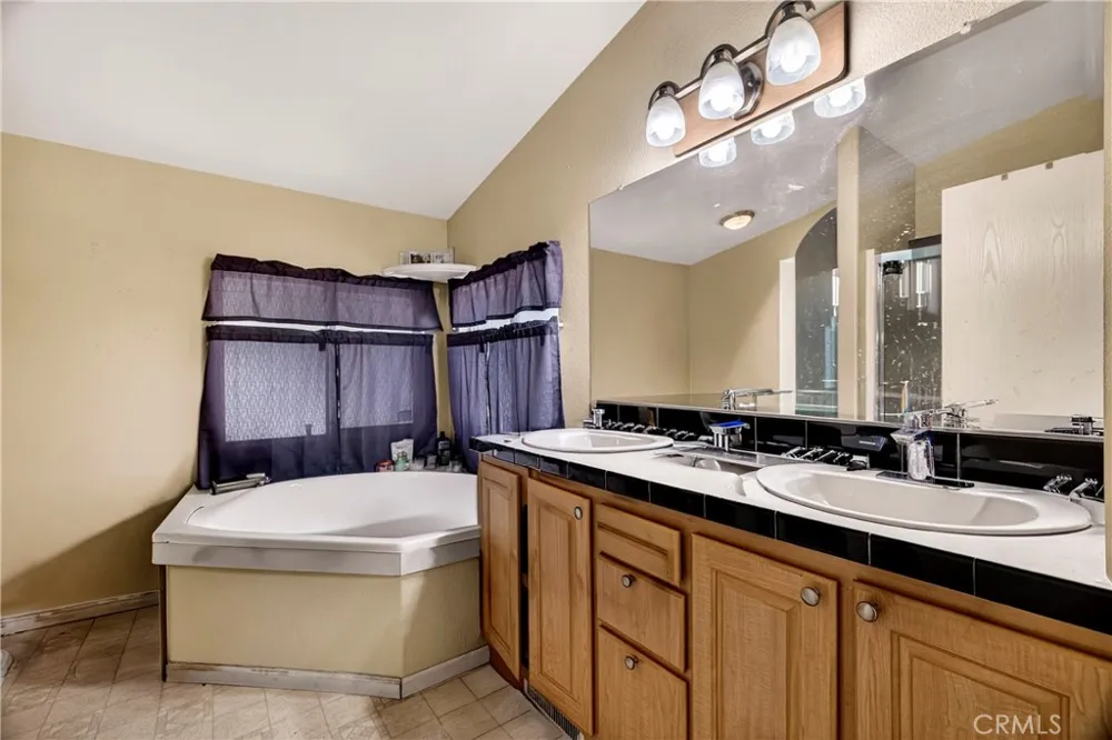 32 Sheldon Gridley, CA 95948