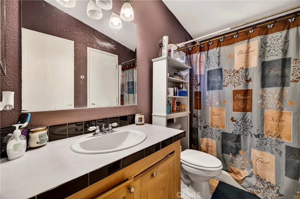 32 Sheldon Gridley, CA 95948