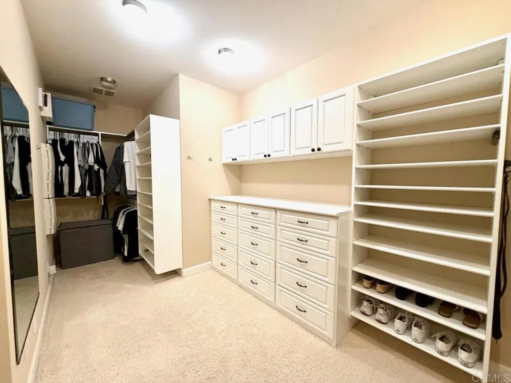 212 Helix Avenue Solana Beach, CA 92075
