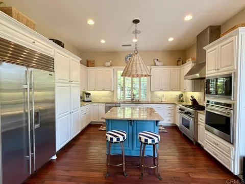 212 Helix Avenue