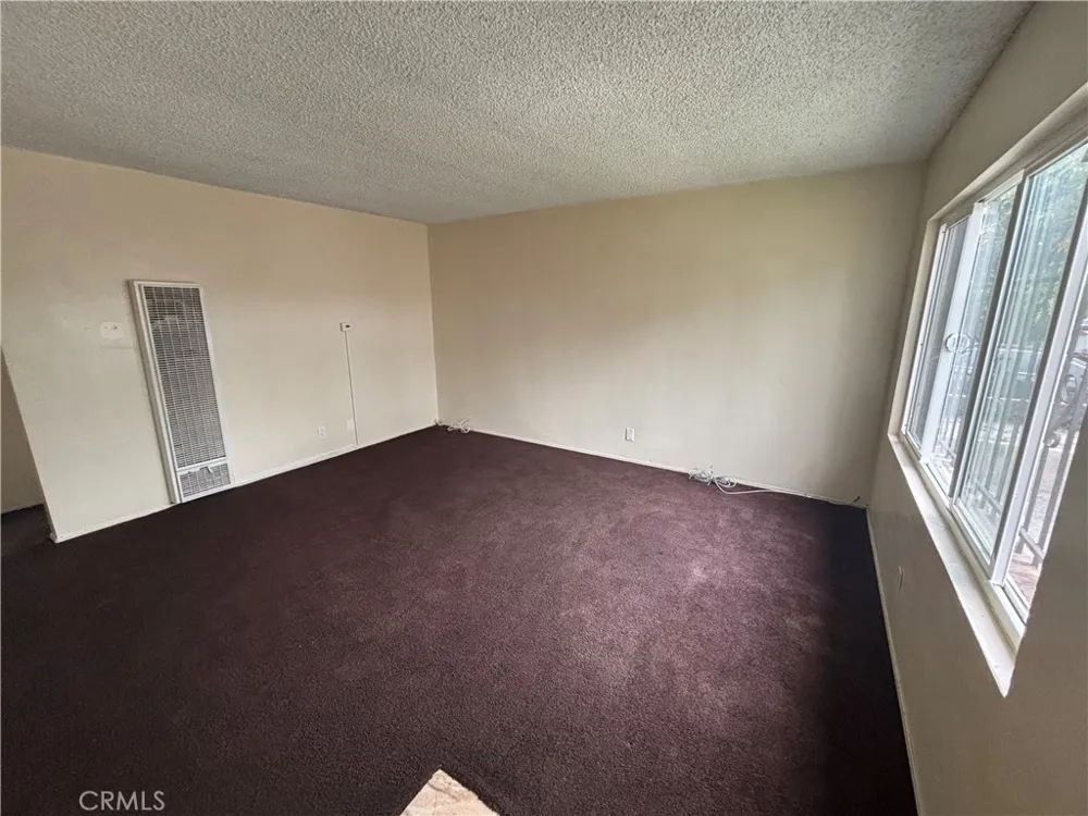 229 E 89th St Los Angeles, CA 90003