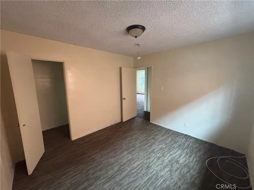 229 E 89th St Los Angeles, CA 90003