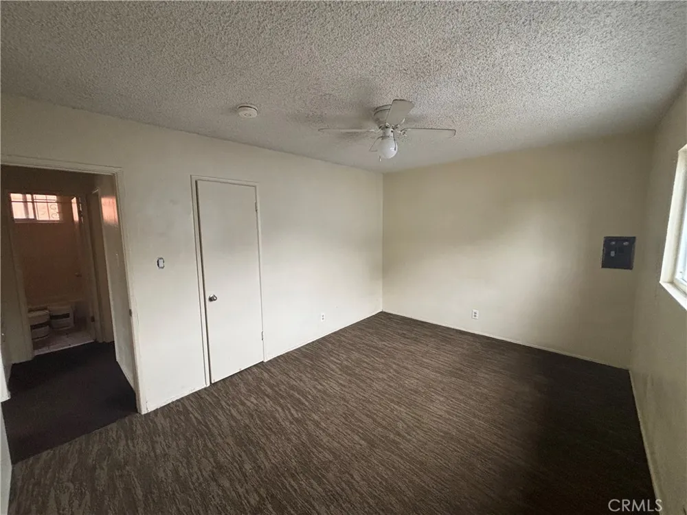 229 E 89th St Los Angeles, CA 90003