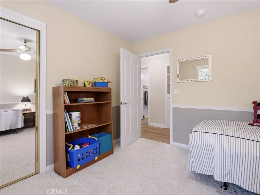 37927 China Creek Oakhurst, CA 93644