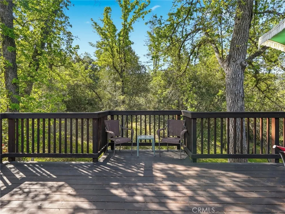 37927 China Creek Oakhurst, CA 93644