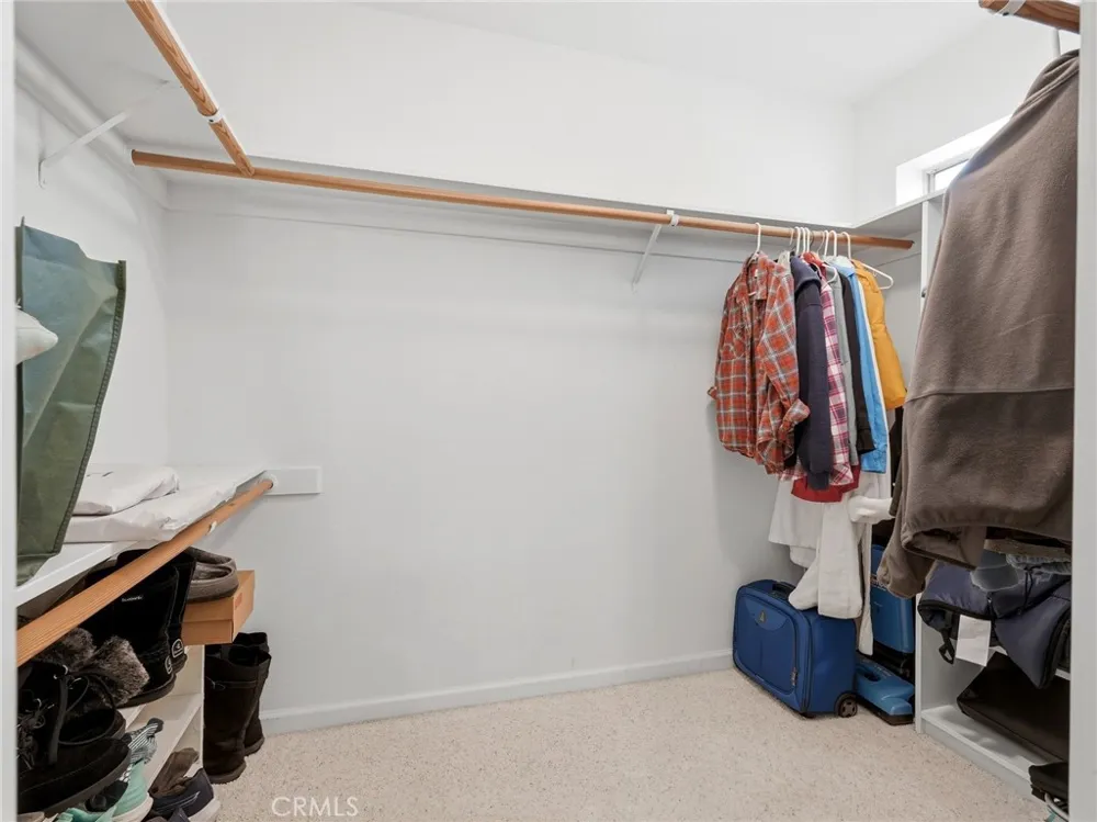 37927 China Creek Oakhurst, CA 93644