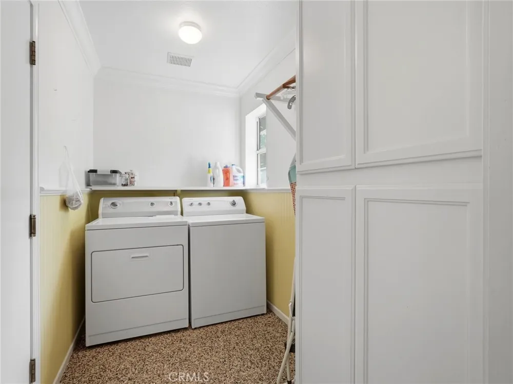 37927 China Creek Oakhurst, CA 93644