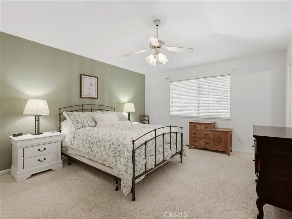 37927 China Creek Oakhurst, CA 93644