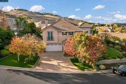 995 Rosehedge Court