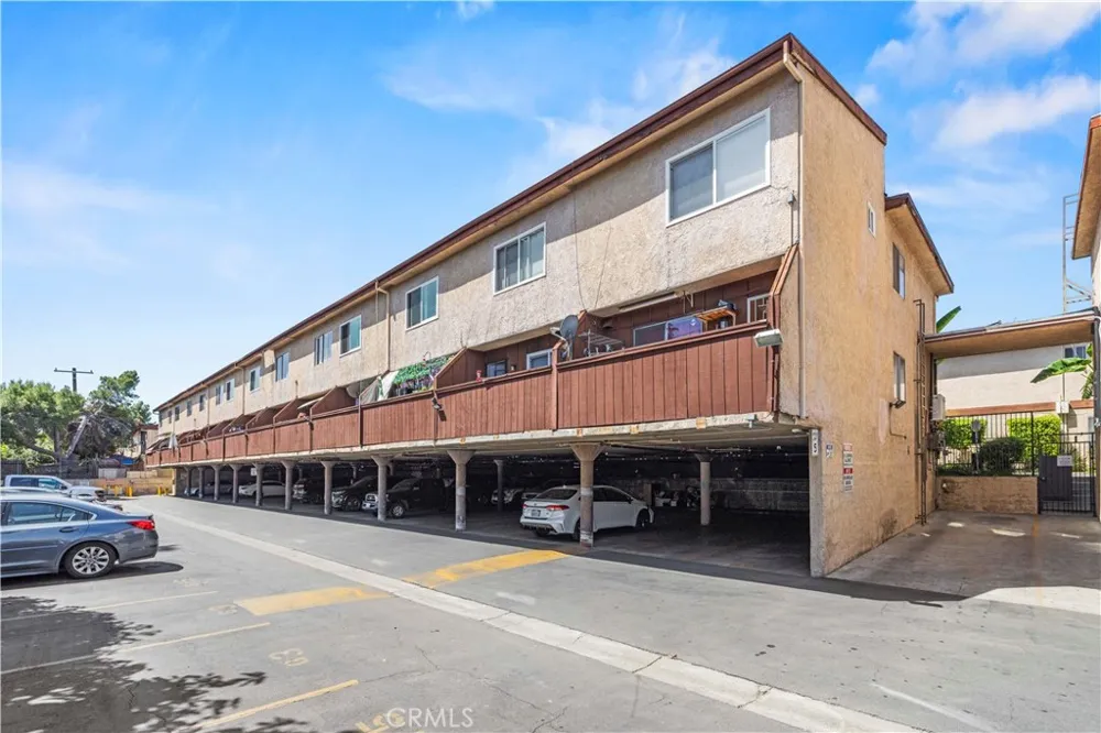 7320 Lennox Avenue #D8 Van Nuys, CA 91405