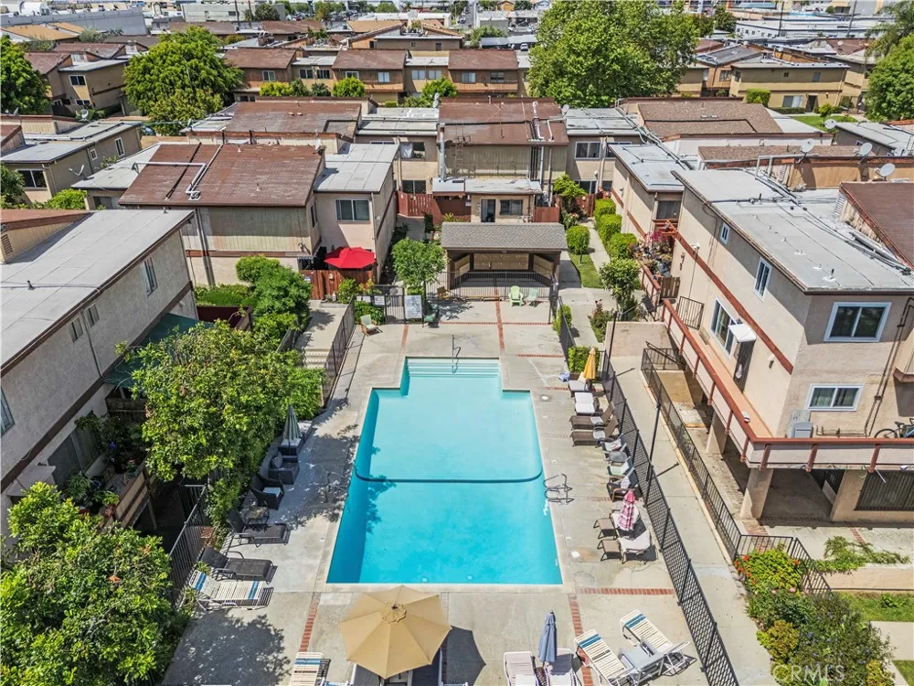 7320 Lennox Avenue #D8 Van Nuys, CA 91405