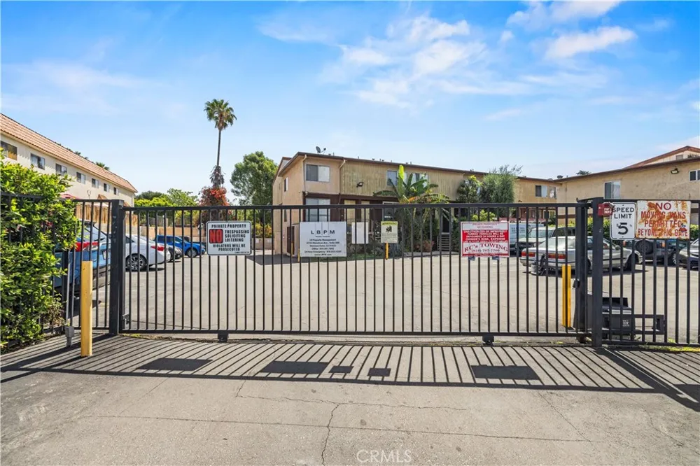 7320 Lennox Avenue #D8 Van Nuys, CA 91405