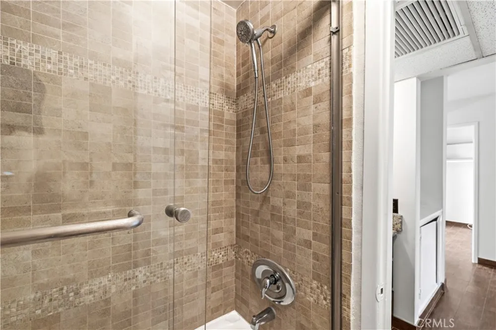 7320 Lennox Avenue #D8 Van Nuys, CA 91405