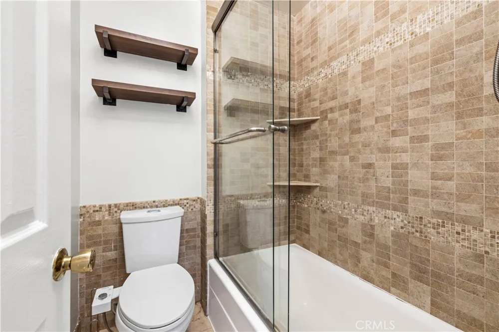 7320 Lennox Avenue #D8 Van Nuys, CA 91405