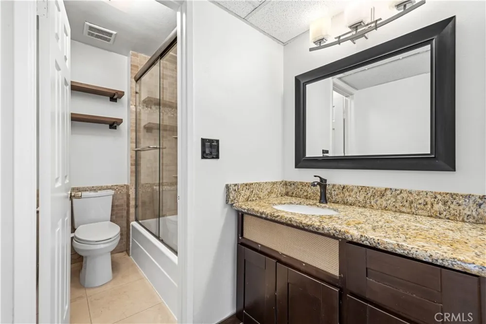 7320 Lennox Avenue #D8 Van Nuys, CA 91405
