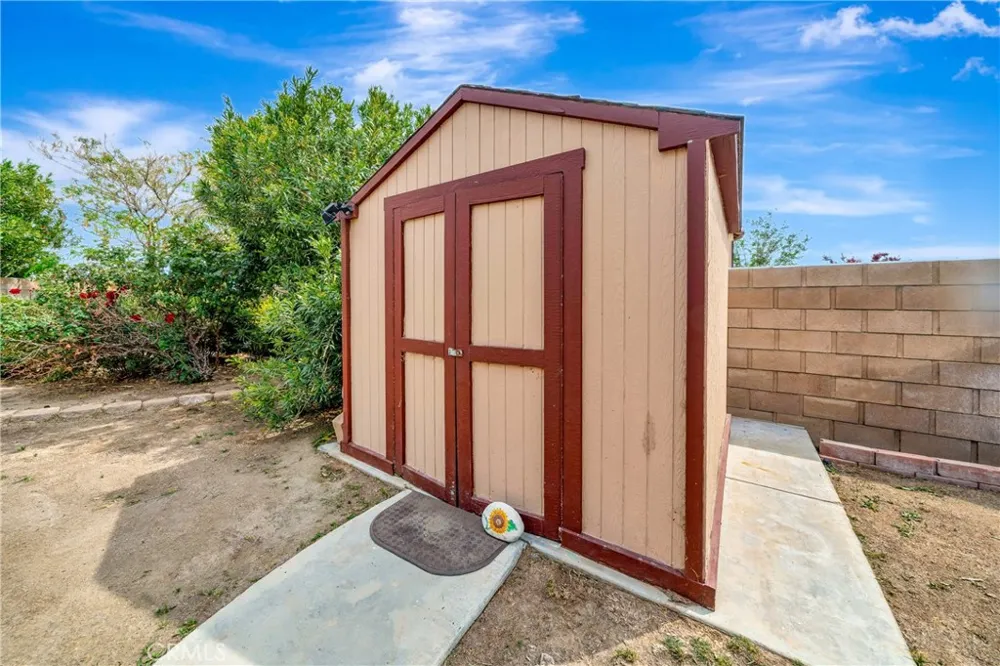 1222 W Avenue H7 Lancaster, CA 93534