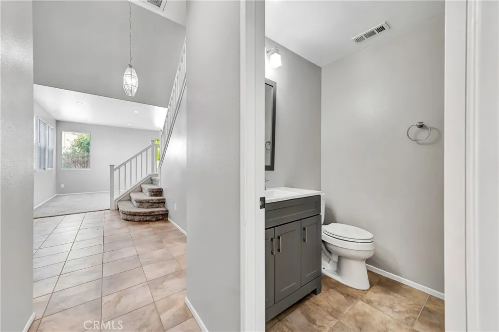 1222 W Avenue H7 Lancaster, CA 93534