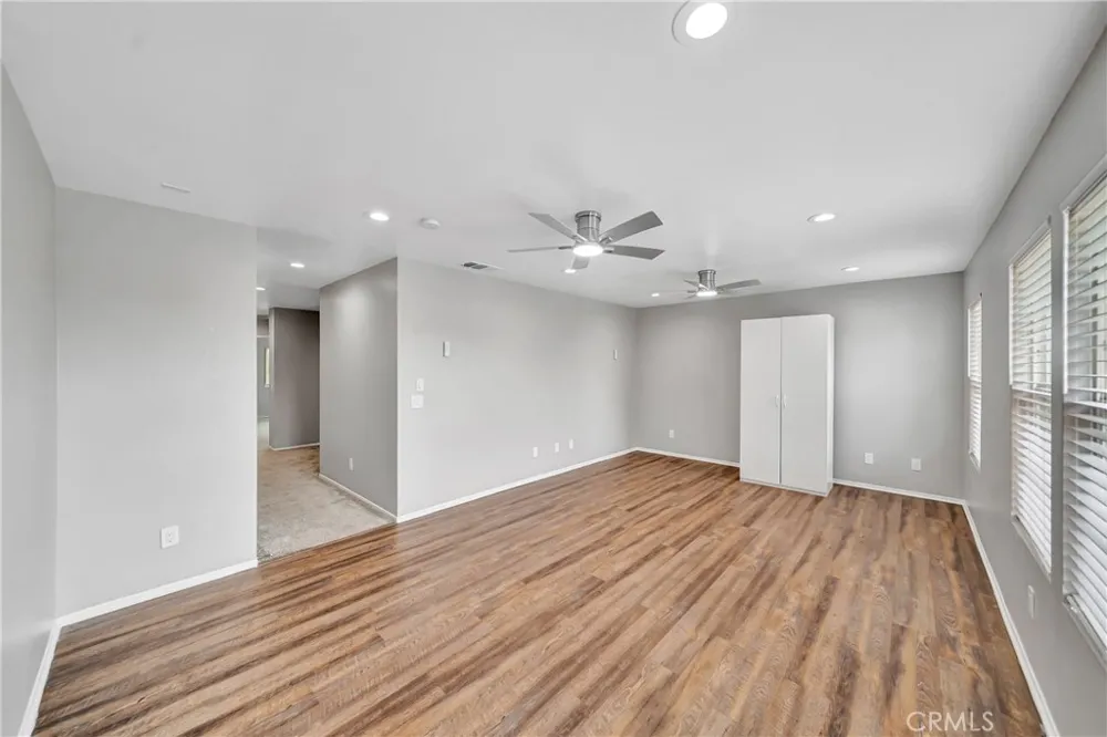 1222 W Avenue H7 Lancaster, CA 93534