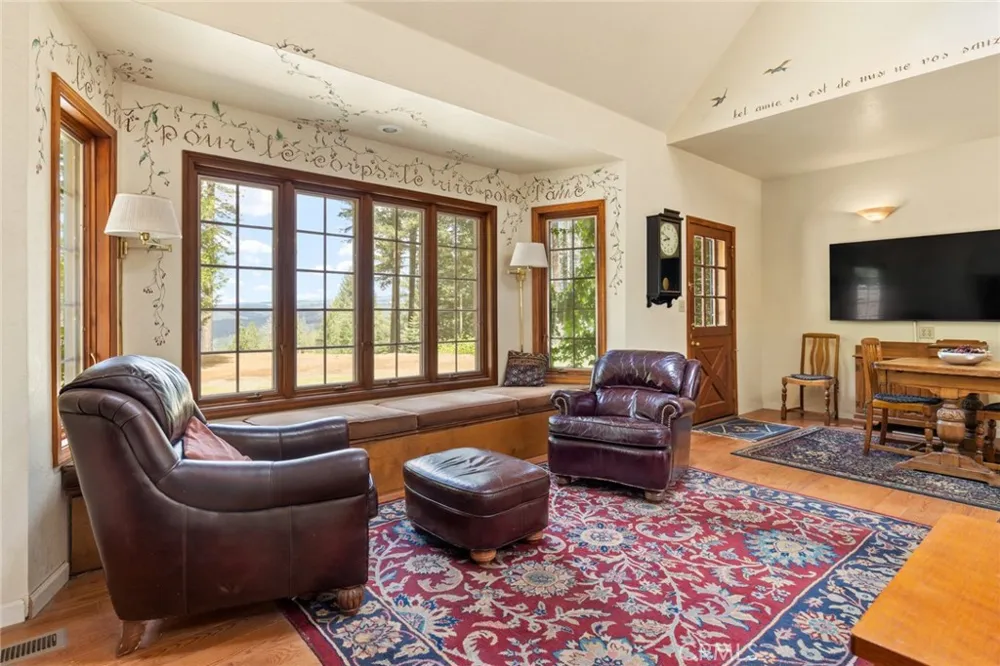 5555 Platt Mountain Forest Ranch, CA 95942