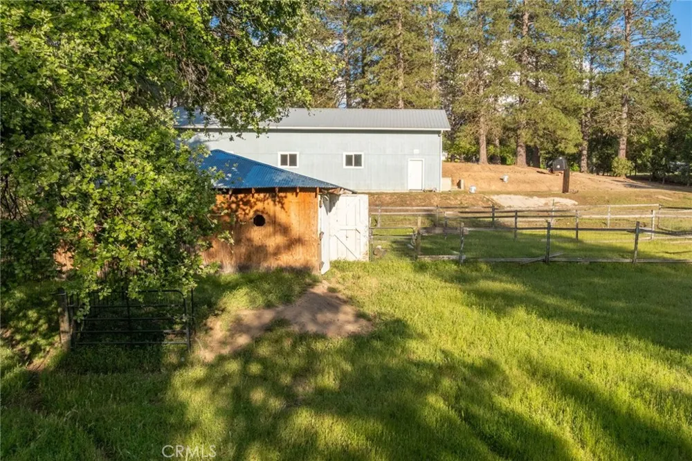 50711 Road 426 Oakhurst, CA 93644