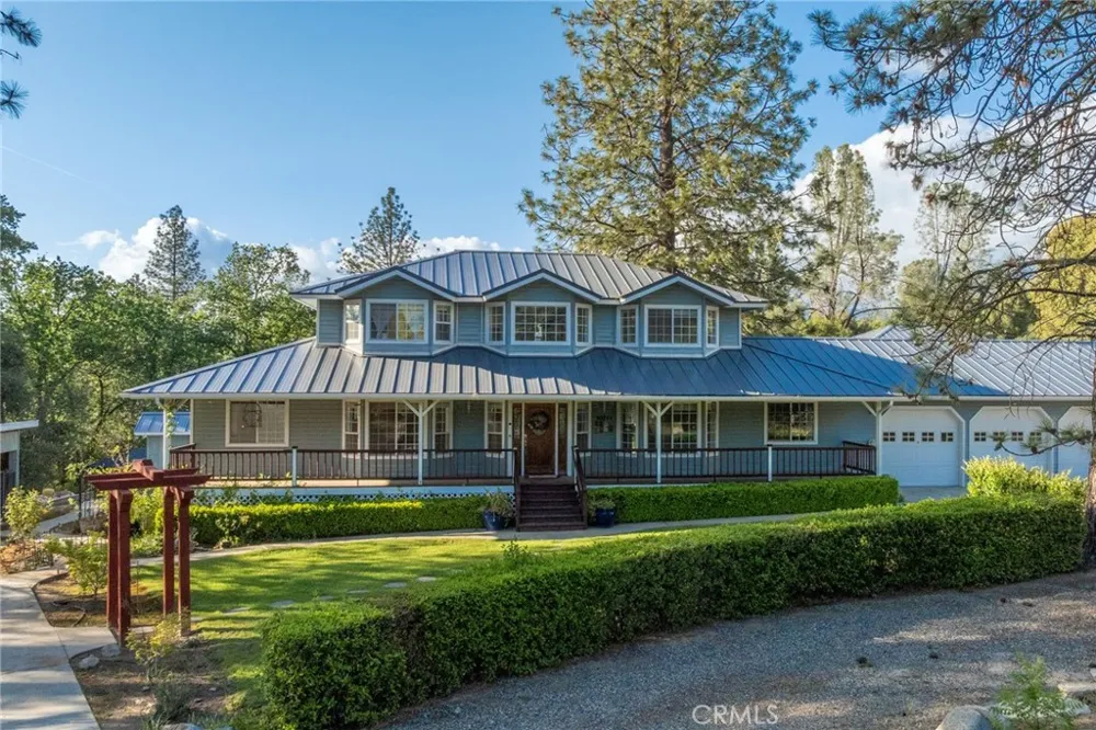 50711 Road 426 Oakhurst, CA 93644
