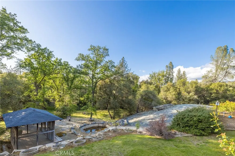 50711 Road 426 Oakhurst, CA 93644
