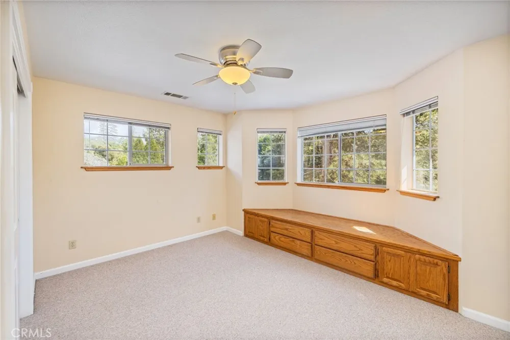 50711 Road 426 Oakhurst, CA 93644