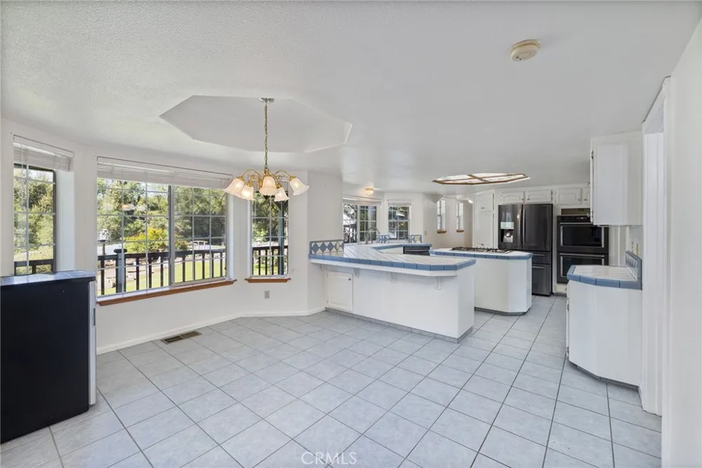50711 Road 426 Oakhurst, CA 93644