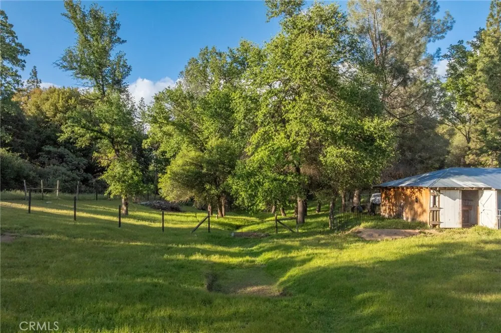 50711 Road 426 Oakhurst, CA 93644