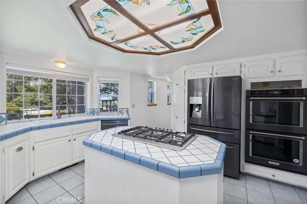 50711 Road 426 Oakhurst, CA 93644