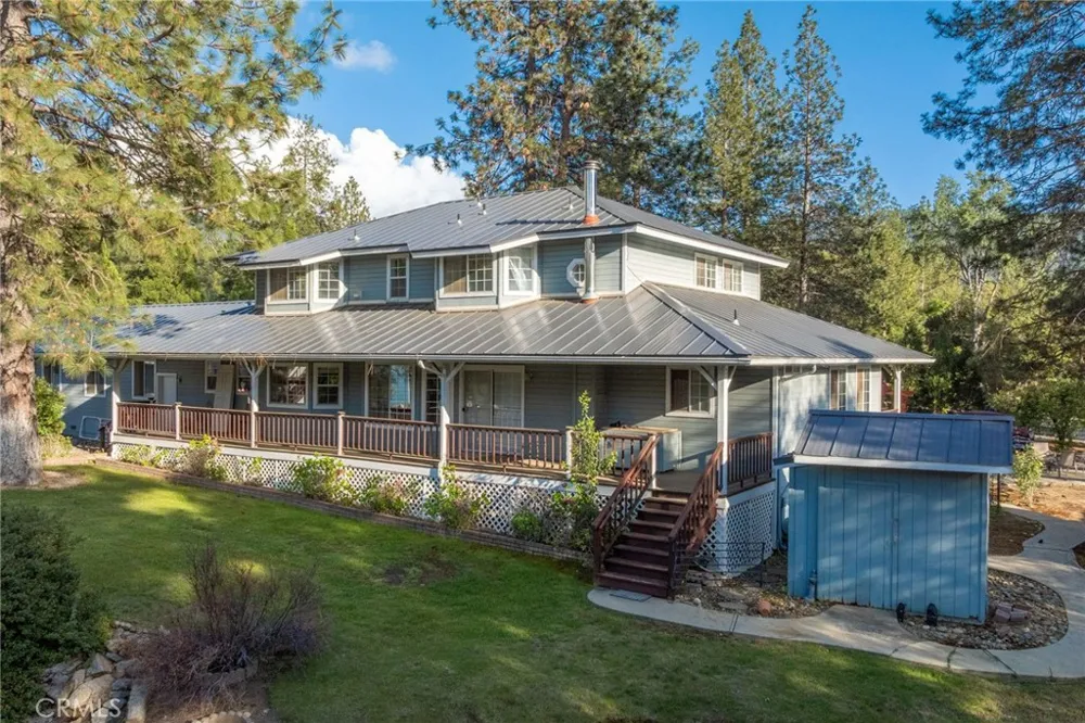 50711 Road 426 Oakhurst, CA 93644