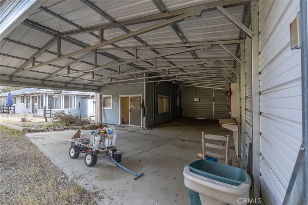 50711 Road 426 Oakhurst, CA 93644