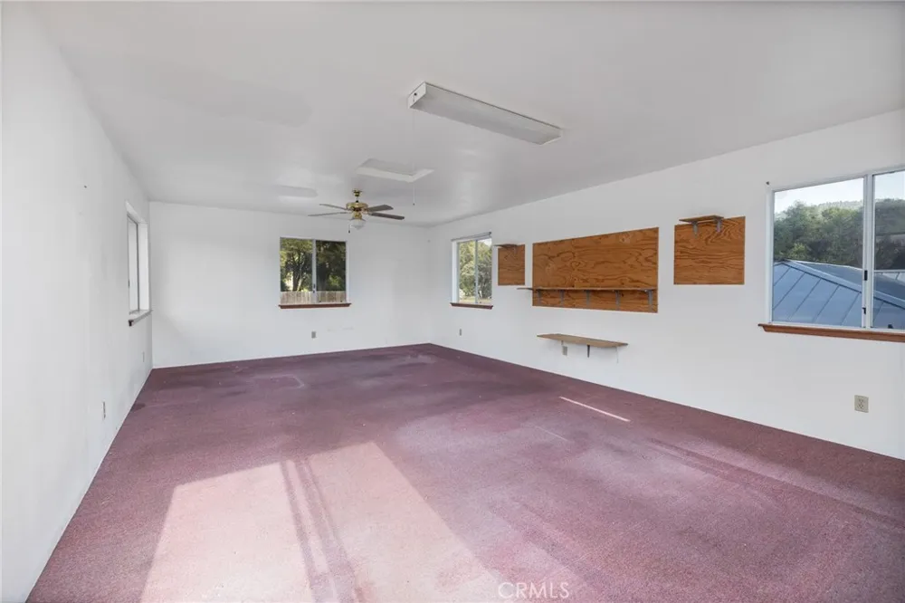 50711 Road 426 Oakhurst, CA 93644
