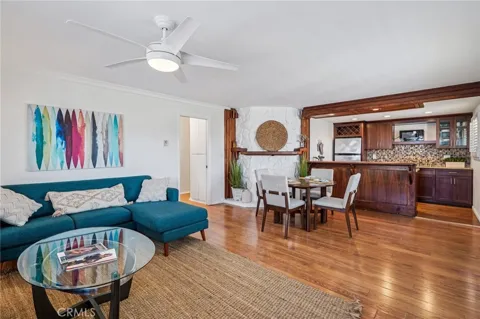 644 Manhattan Beach #10