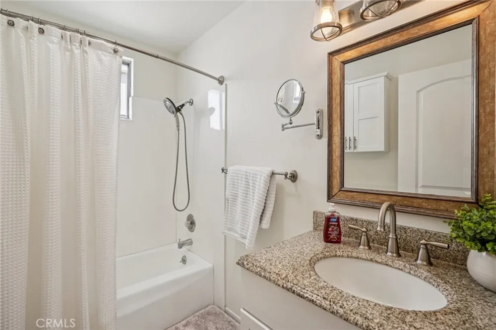644 Manhattan Beach #10 Manhattan Beach, CA 90266
