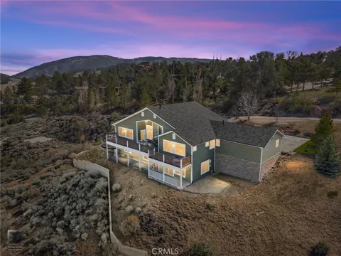 9401 Whispering Pines
