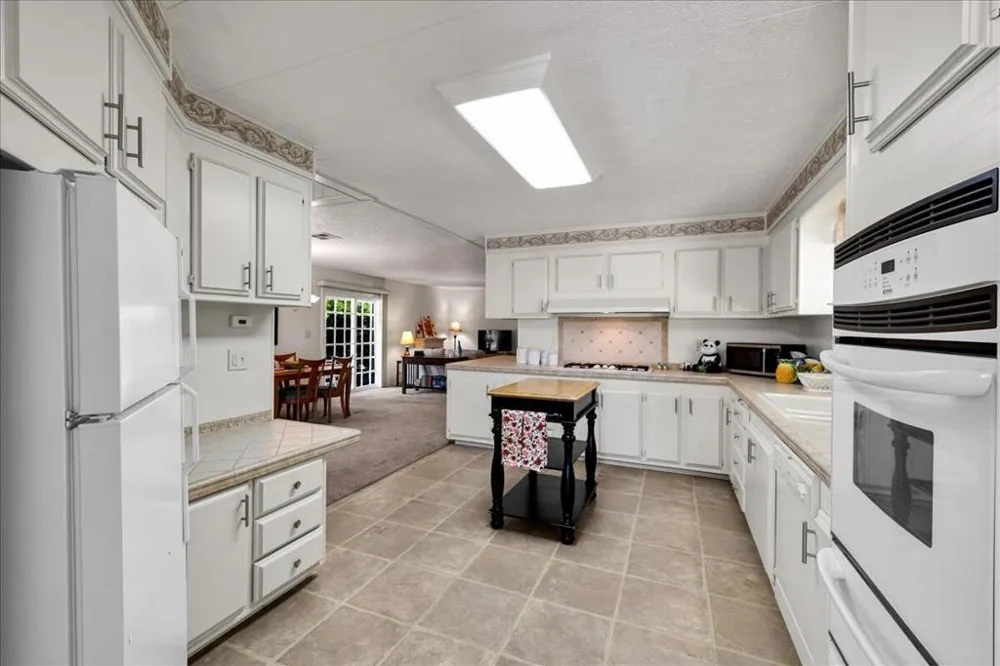73450 Country Club Drive #18 Palm Desert, CA 92260