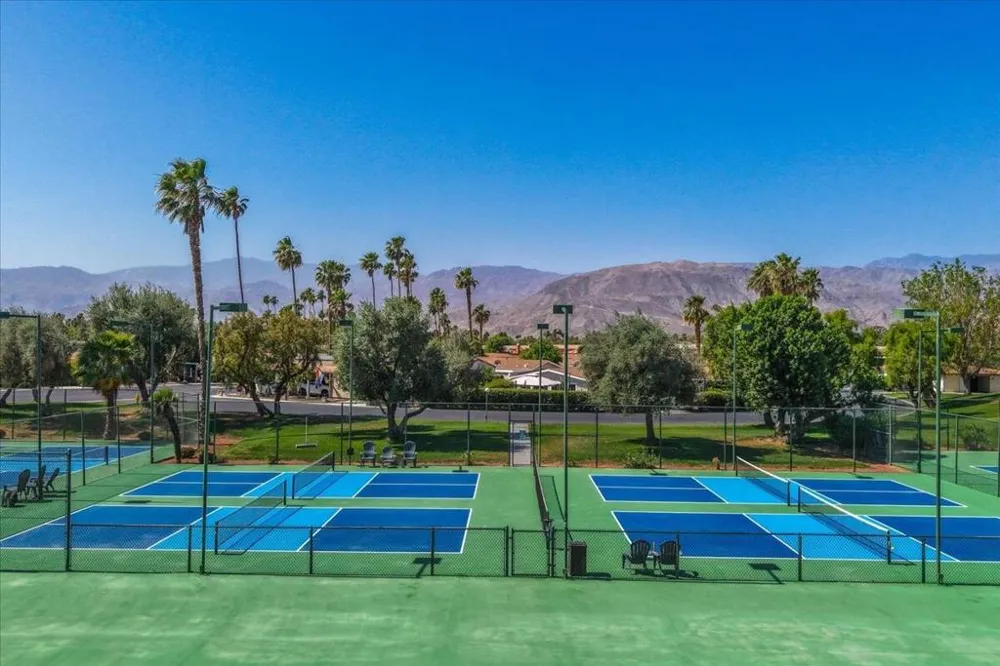 73450 Country Club Drive #18 Palm Desert, CA 92260
