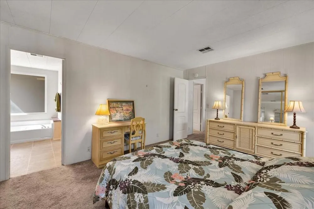 73450 Country Club Drive #18 Palm Desert, CA 92260
