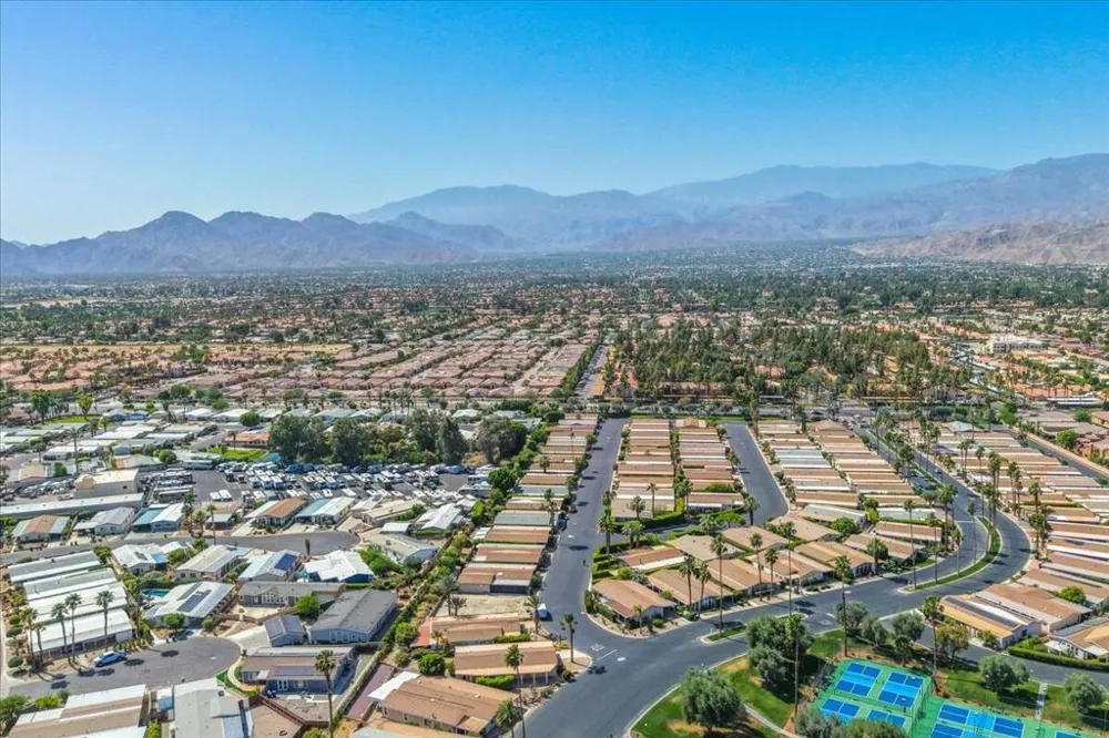 73450 Country Club Drive #18 Palm Desert, CA 92260