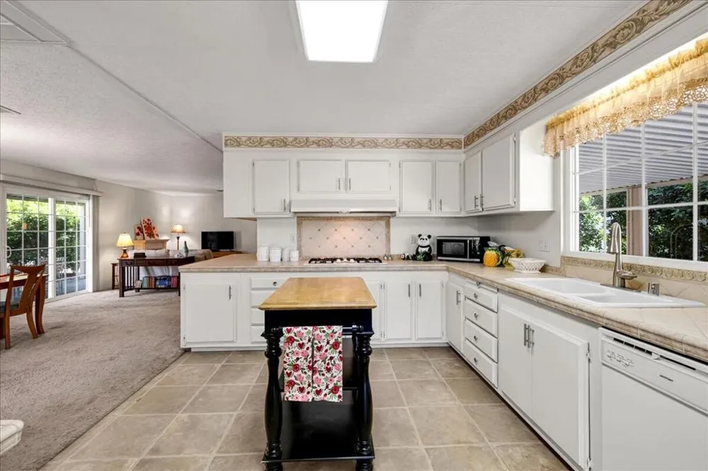 73450 Country Club Drive #18 Palm Desert, CA 92260
