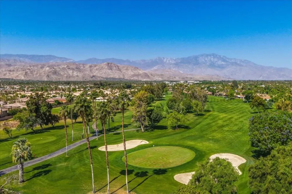 73450 Country Club Drive #18 Palm Desert, CA 92260