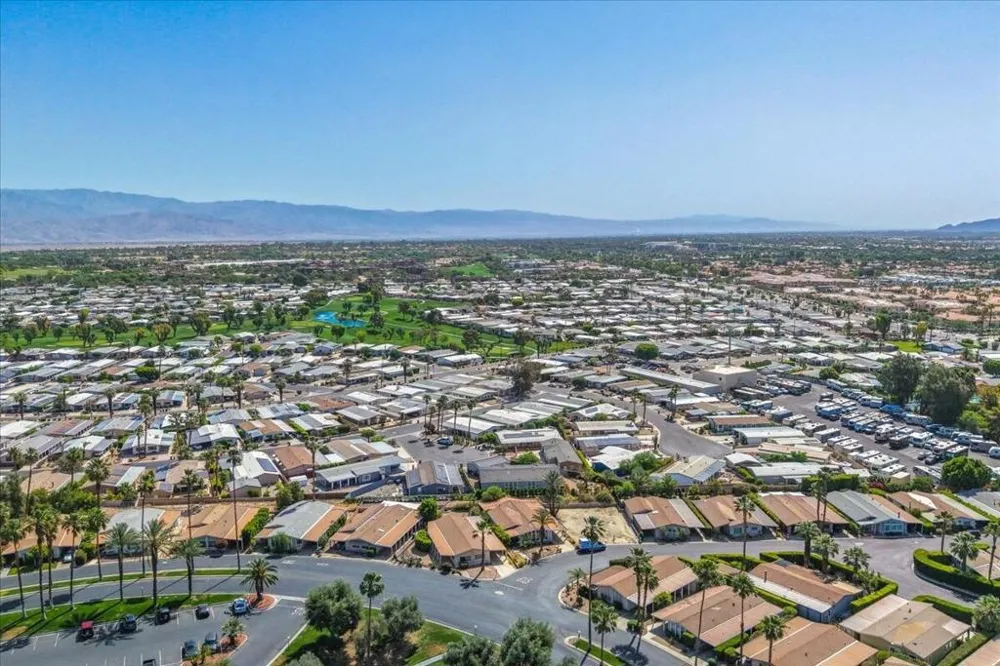 73450 Country Club Drive #18 Palm Desert, CA 92260