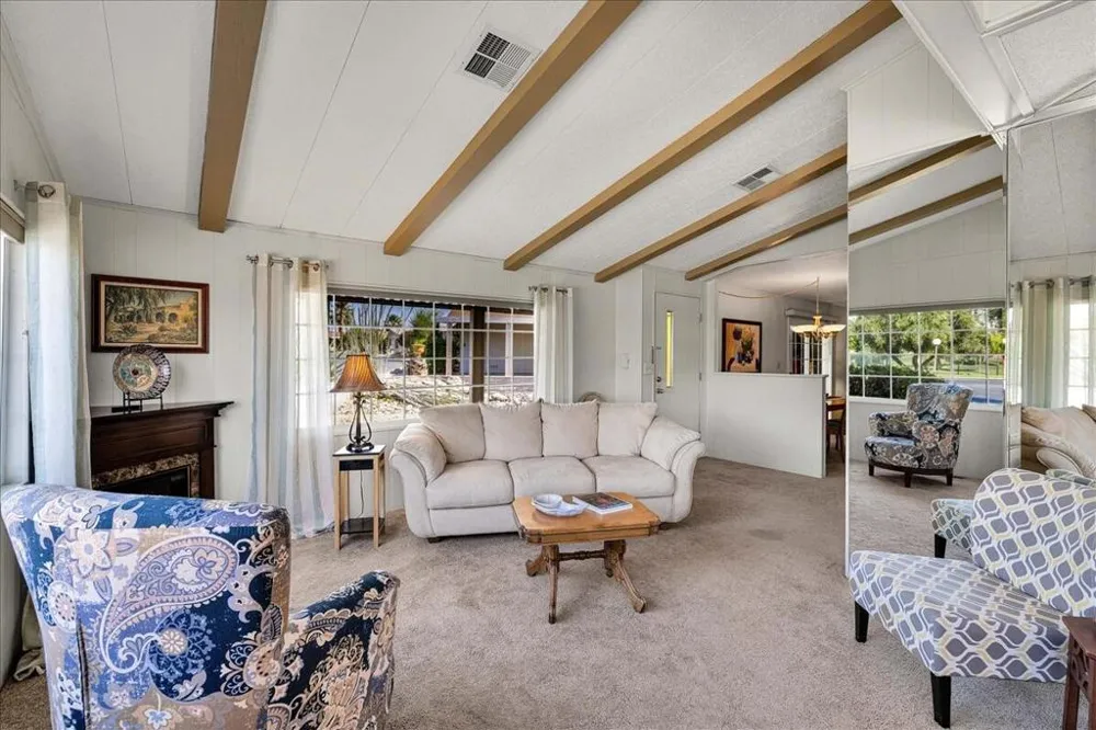 73450 Country Club Drive #18 Palm Desert, CA 92260