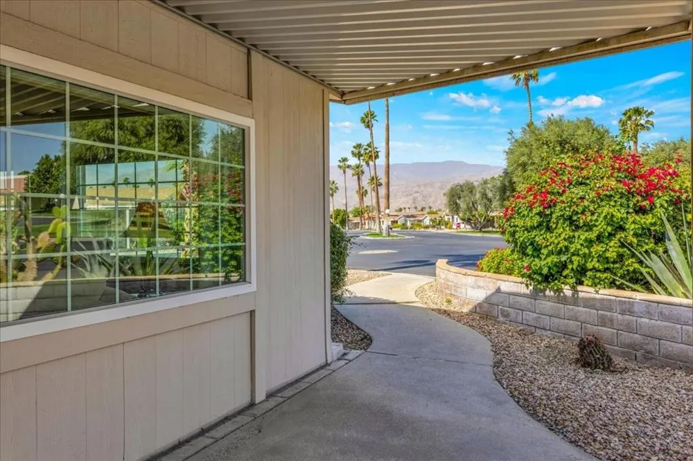 73450 Country Club Drive #18 Palm Desert, CA 92260