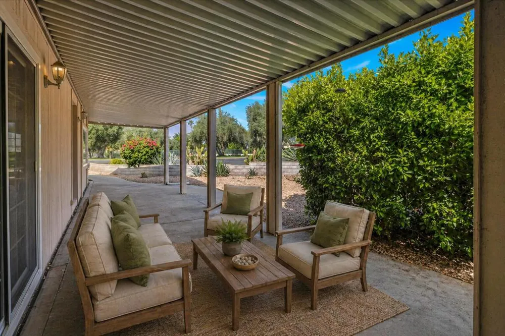 73450 Country Club Drive #18 Palm Desert, CA 92260