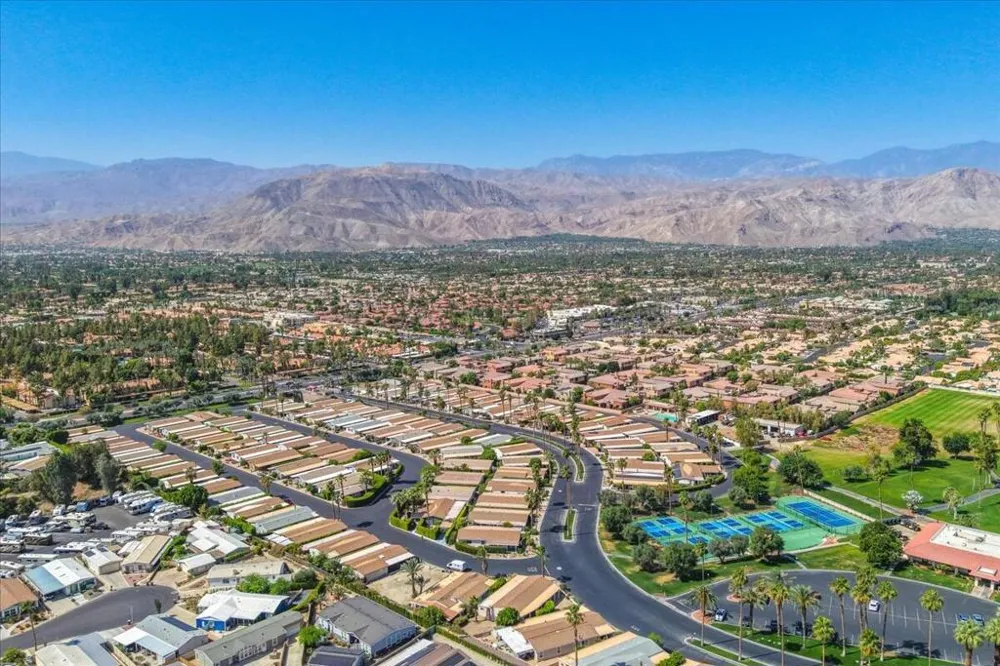 73450 Country Club Drive #18 Palm Desert, CA 92260