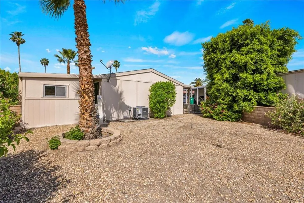 73450 Country Club Drive #18 Palm Desert, CA 92260